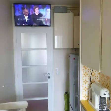 10 Mns From Champs-elysees, Quiet Apartment Paris