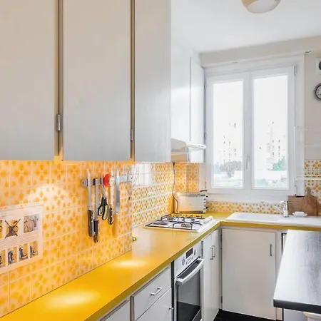 Apartment 10 Mns From Champs-elysees, Quiet *