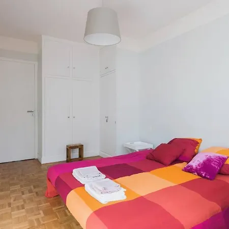 10 Mns From Champs-elysees, Quiet Apartment Paris